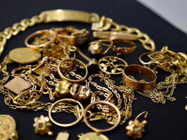 OR - 375‰ / 9 carats